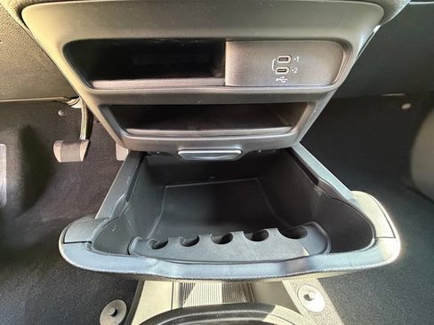 New 2026 Chrysler Pacifica Select FWD image 23