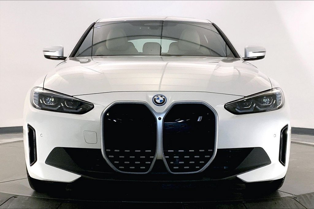 Certified 2023 BMW i4 eDrive35 RWD image 2