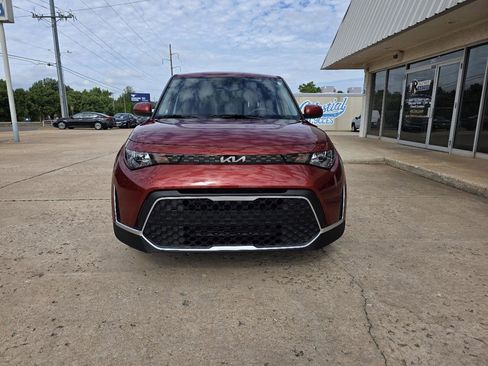 Used 2025 Kia Soul S FWD image 2