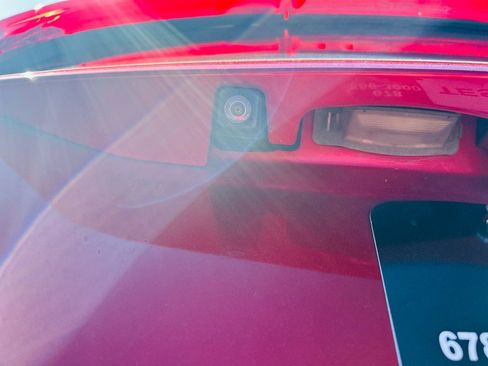 Used 2019 Mitsubishi Eclipse Cross LE image 13