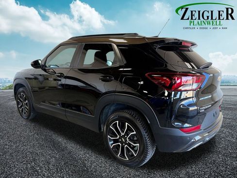 Used 2021 Chevrolet TrailBlazer ACTIV w/ Sun and Liftgate Package AWD/4WD image 3