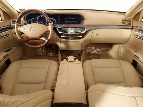 Used 2013 Mercedes-Benz S 550 4MATIC image 41