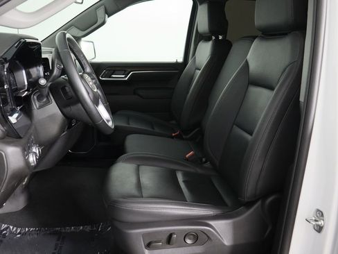 Used 2025 GMC Sierra 1500 SLT AWD/4WD image 14