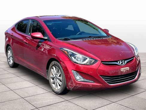 Used 2016 Hyundai Elantra SE w/ Option Group 02 FWD image 3