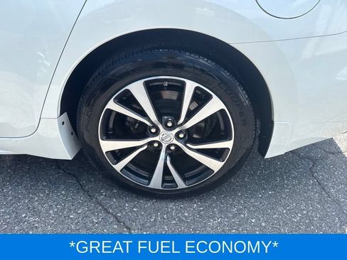 Used 2016 Nissan Maxima Platinum FWD image 6