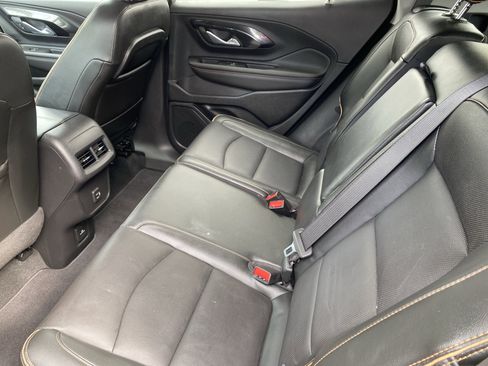 Used 2022 GMC Terrain AT4 image 24