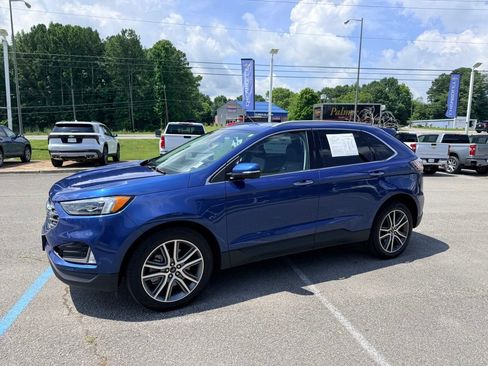 Used 2024 Ford Edge Titanium w/ Equipment Group 301A AWD/4WD image 2