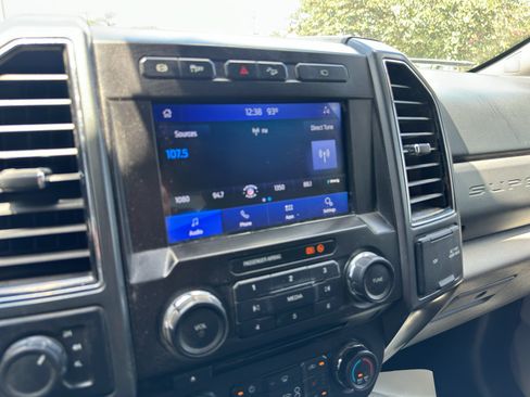 Used 2022 Ford F250 XLT w/ FX4 Off-Road Package AWD/4WD image 28