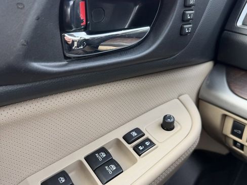 Used 2017 Subaru Outback 2.5i Limited image 17