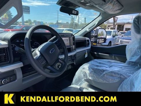 New 2025 Ford F350 XL w/ XL Chrome Package image 9