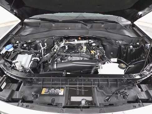 Used 2025 Ford Explorer Active image 31