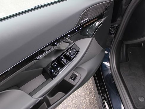 New 2026 BMW 530i xDrive AWD/4WD image 28
