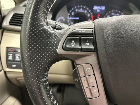 Used 2017 Honda Odyssey EX-L image 44