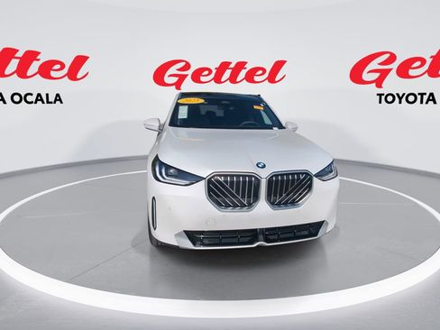 Used 2025 BMW X3 xDrive30i w/ Premium Package image 3