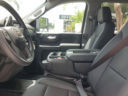 New 2025 GMC Sierra 3500 Pro w/ Convenience Package image 21