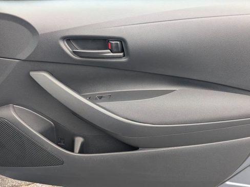 Used 2024 Toyota Corolla LE FWD image 13