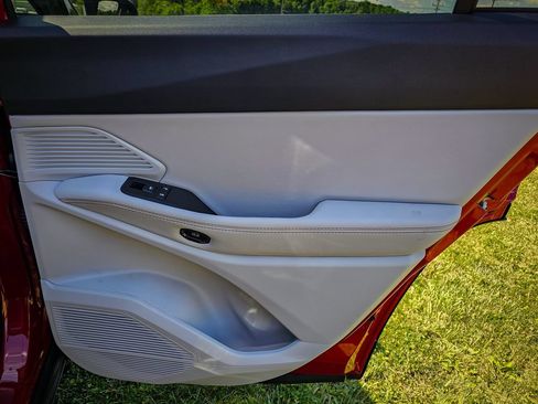 New 2026 Jeep Cherokee Limited AWD/4WD image 34