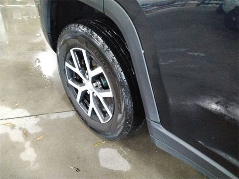 Used 2023 Jeep Grand Cherokee Limited w/ Luxury Tech Group II image 19