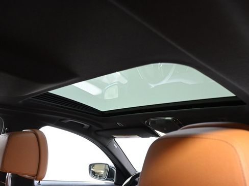 Used 2017 BMW 540i xDrive image 16