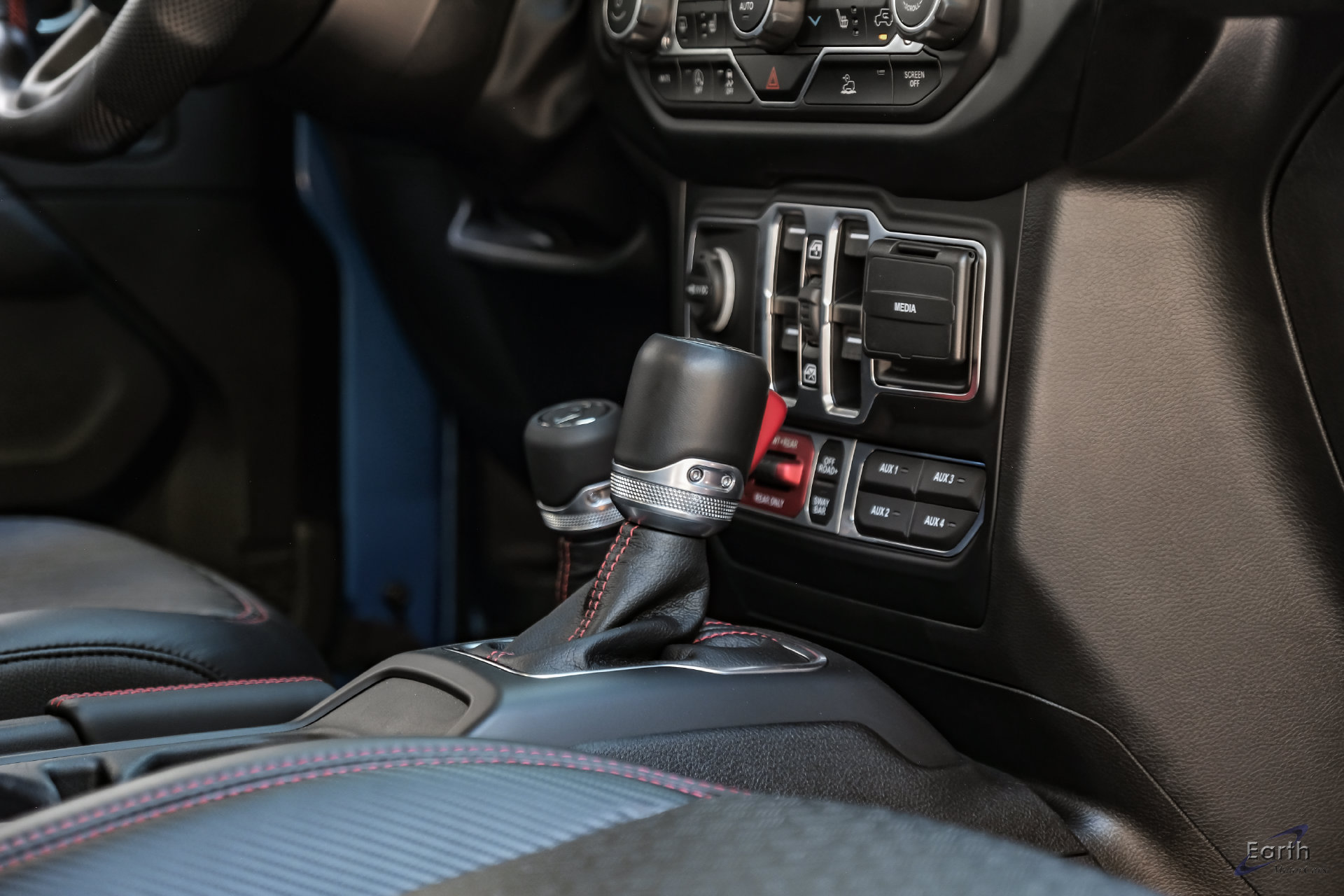 Used 2023 Jeep Gladiator Rubicon w/ LED Lighting Group AWD/4WD image 69