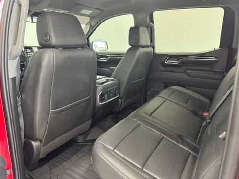 Used 2025 GMC Sierra 1500 SLT RWD image 39