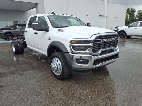 New 2025 RAM 4500 Tradesman image 25