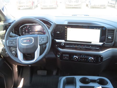 New 2025 GMC Sierra 1500 Elevation image 20
