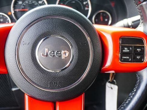 Used 2014 Jeep Wrangler Unlimited Sport w/ Quick Order Package 23S AWD/4WD image 21