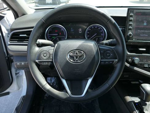 Used 2023 Toyota Camry XLE w/ Protection Package (Q2) (TMS) FWD image 17