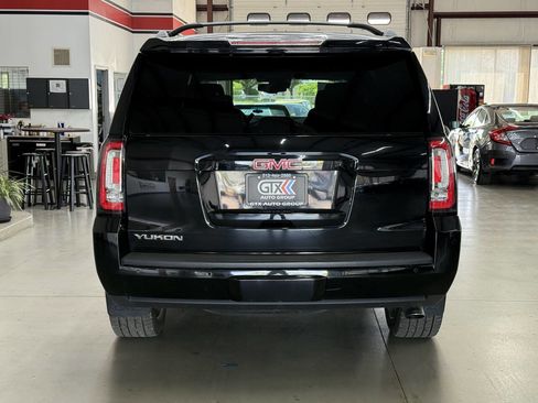 Used 2016 GMC Yukon SLT w/ Premium Edition image 6