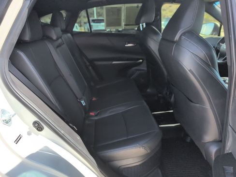 Used 2021 Toyota Venza XLE w/ Softex Package image 27