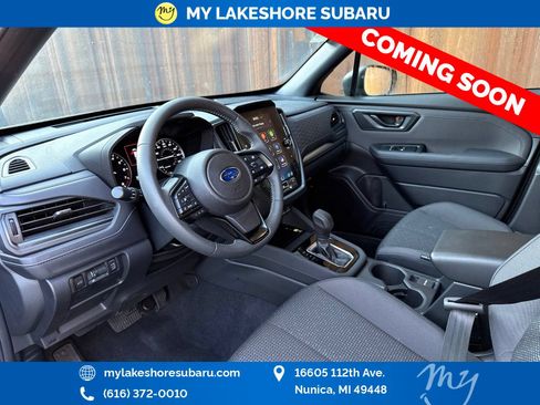 Used 2025 Subaru Forester Premium AWD/4WD image 12