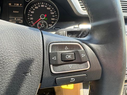 Used 2010 Volkswagen Passat Komfort image 14