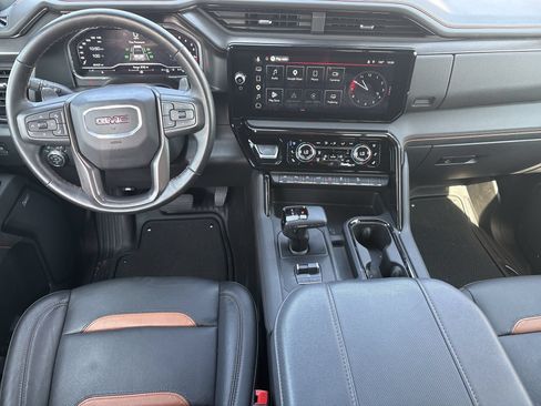 Used 2025 GMC Sierra 1500 AT4 w/ AT4 Premium Package AWD/4WD image 2