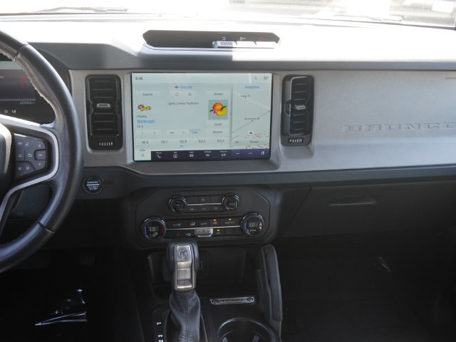 Used 2024 Ford Bronco Outer Banks AWD/4WD image 15