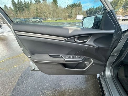 Used 2017 Honda Civic Sport image 19