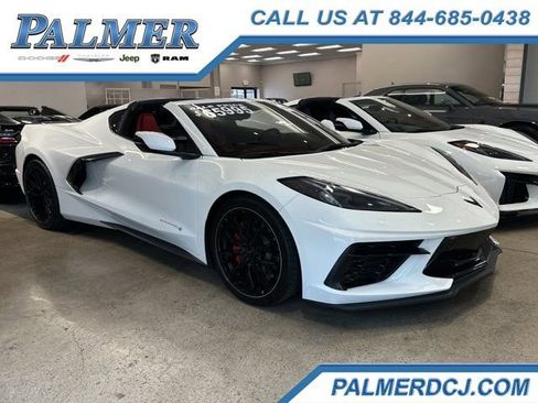 Used 2022 Chevrolet Corvette Stingray Preferred Cpe w/ Battery Protection Package RWD image 1
