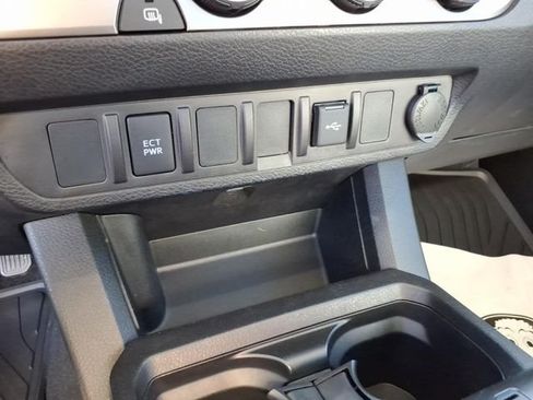 Used 2022 Toyota Tacoma SR RWD image 27