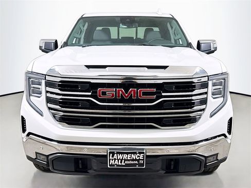 New 2026 GMC Sierra 1500 SLT image 2