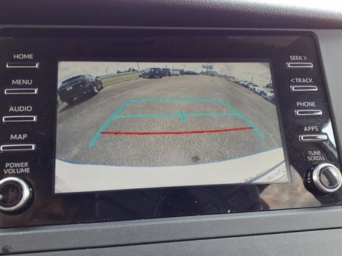 Used 2020 Toyota Sienna L image 13