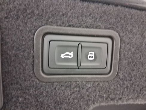 Used 2021 Audi A8 L 3.0T image 30