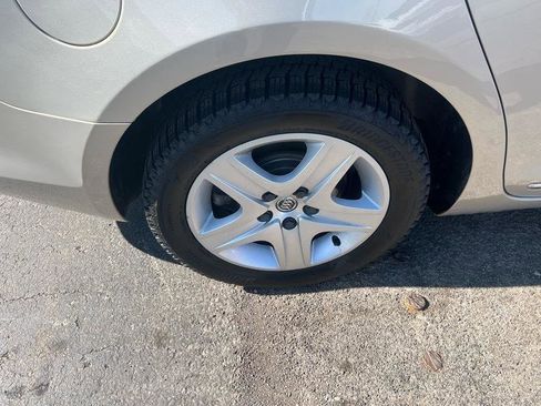 Used 2010 Buick LaCrosse CX image 22