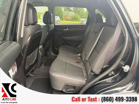 Used 2014 Kia Sorento LX AWD/4WD image 15