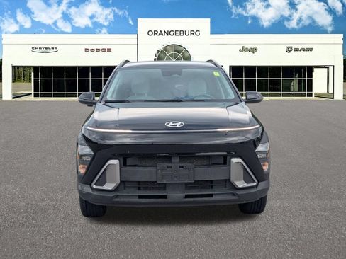Used 2024 Hyundai Kona SEL AWD/4WD image 2