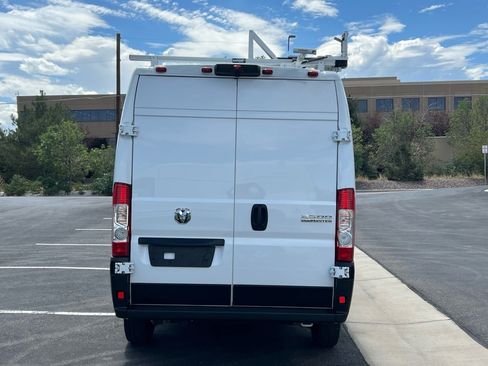 Used 2024 RAM ProMaster 2500 FWD image 4