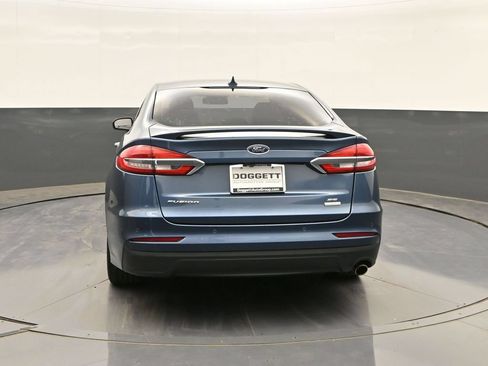 Used 2019 Ford Fusion SE w/ Equipment Group 151A FWD image 8