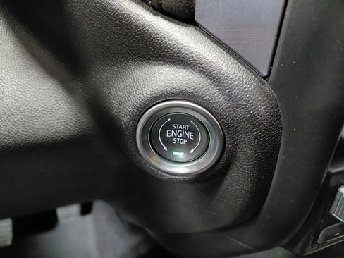 Used 2019 GMC Sierra 1500 SLE w/ SLE Value Package image 36