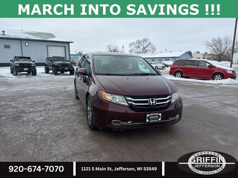 Used 2015 Honda Odyssey Touring Elite image 4