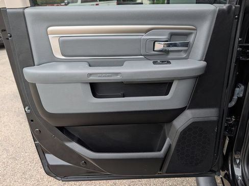 Used 2018 RAM 1500 Big Horn AWD/4WD image 23