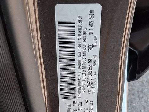 Used 2020 RAM 1500 Laramie AWD/4WD image 27